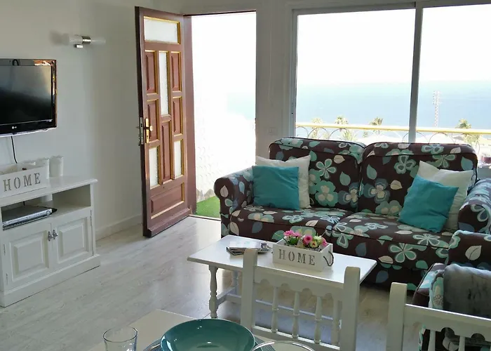 Luminous In Quiet Area Apartamento *