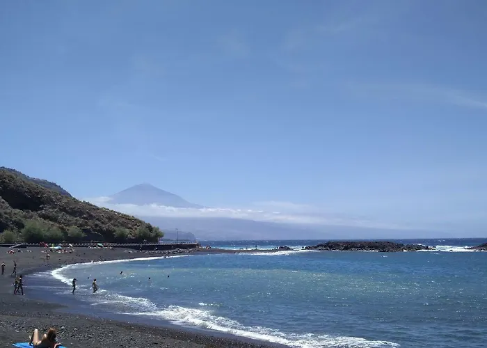 Апартаменты Luminous In Quiet Area *