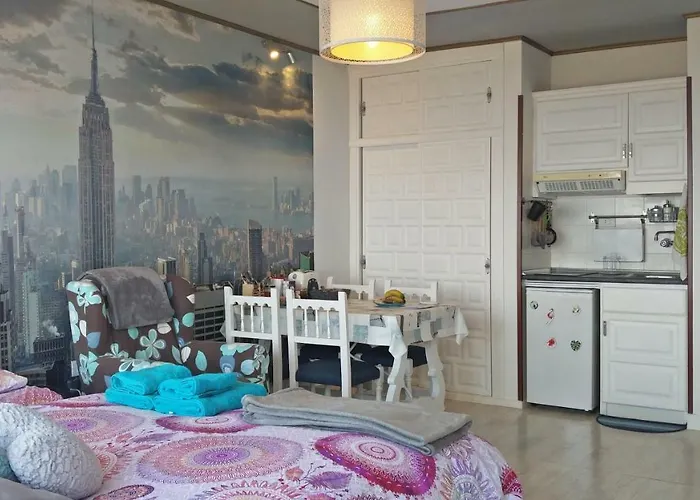 Appartement Luminous In Quiet Area