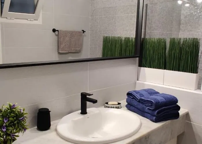 Apartamento Luminous In Quiet Area *